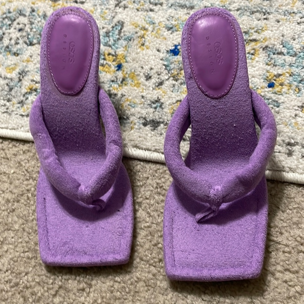 Terry cloth flip flop heels purple heels